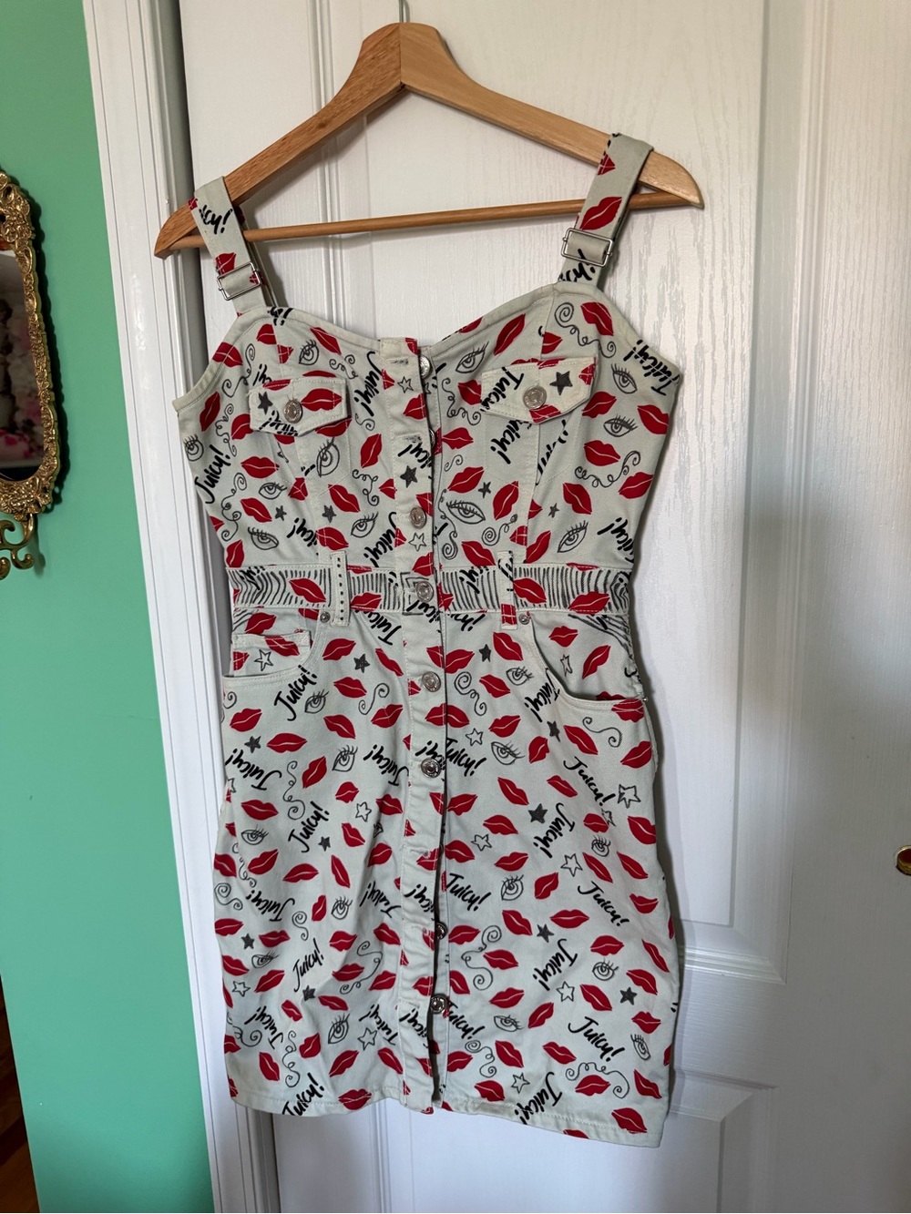 Juicy Couture Cream Lip-Print button dress